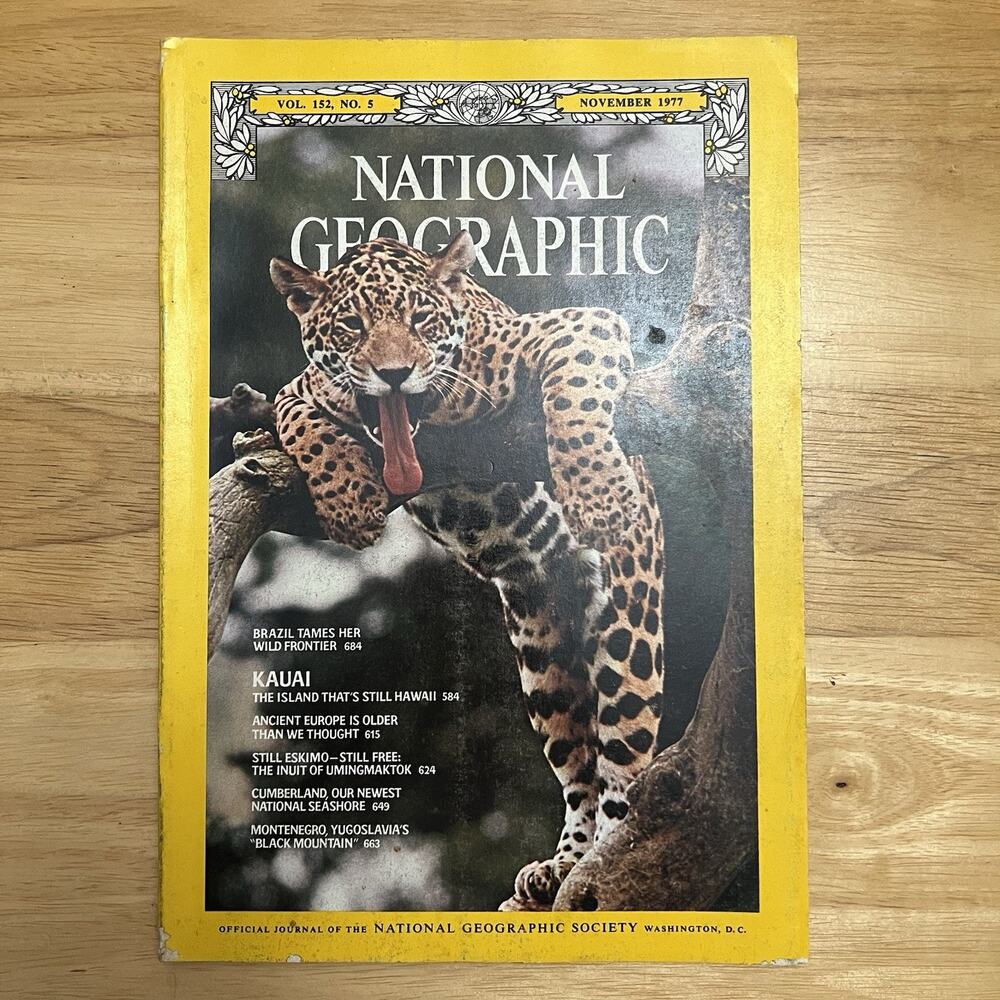 Vintage National Geographic November 1977 Jaguar Cover Kauai Brazil Montenegro